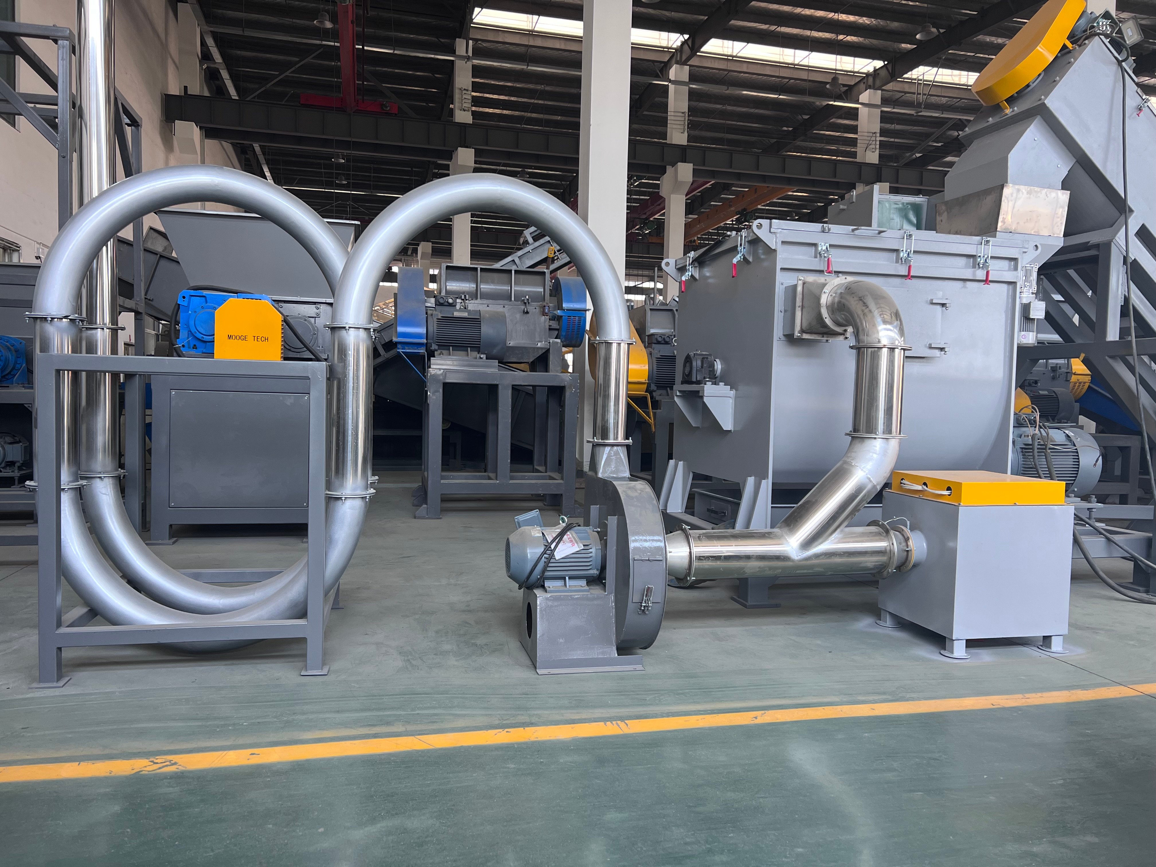 Fully Automatic PP PE Waste Plastic Film Washing Line and Crush Machine factory