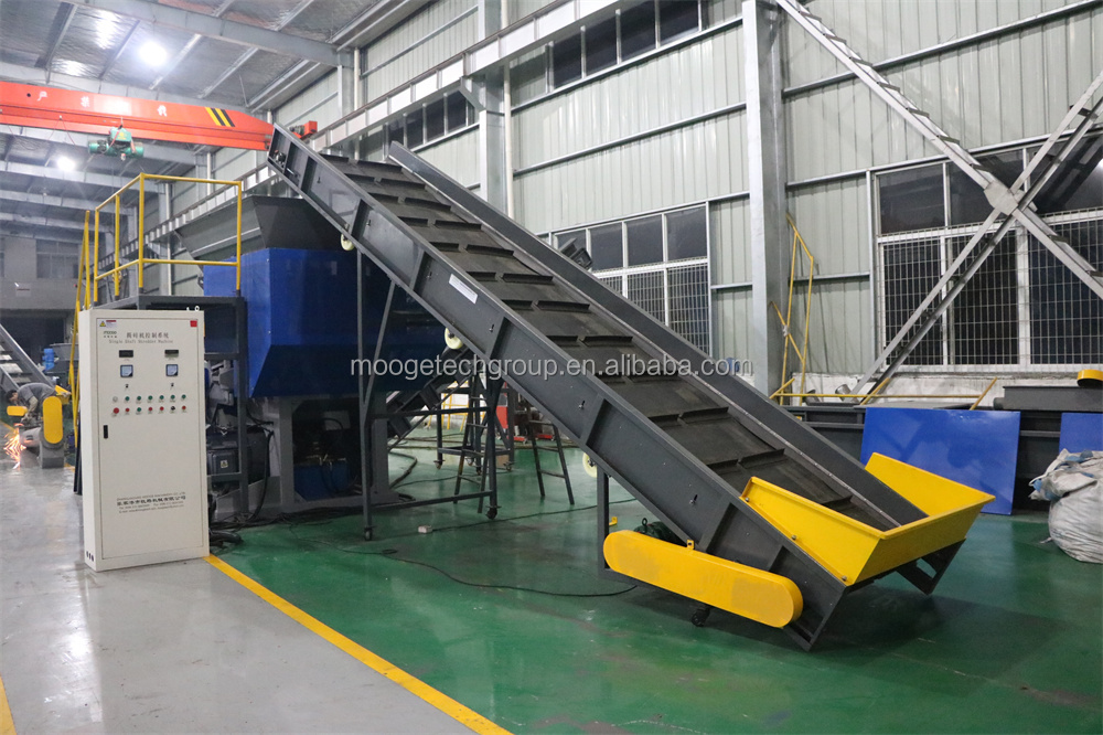 Plastic Lump Bottle Drum Barrel Pallet Block Film Bags Waste Plastic Single Shaft Shredding Shredder Plastic manufacture