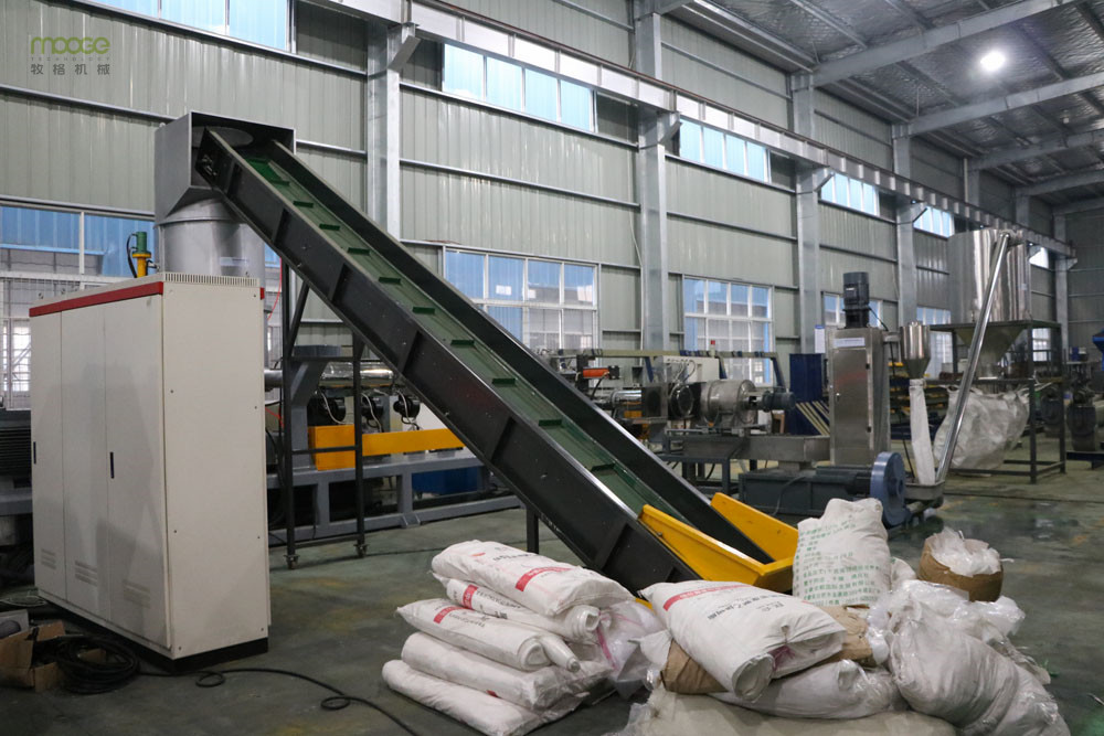Waste PP Raffia Bag / Nylon Bag Recycling Machine details