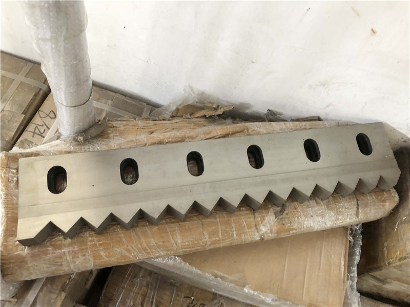 Plastic Pallet Shredder / Waste Pallet Crusher Machine supplier
