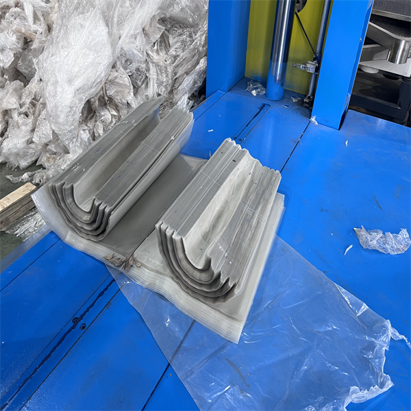 Say goodbye to hand-cutting and hello to efficient, automated plastic processing