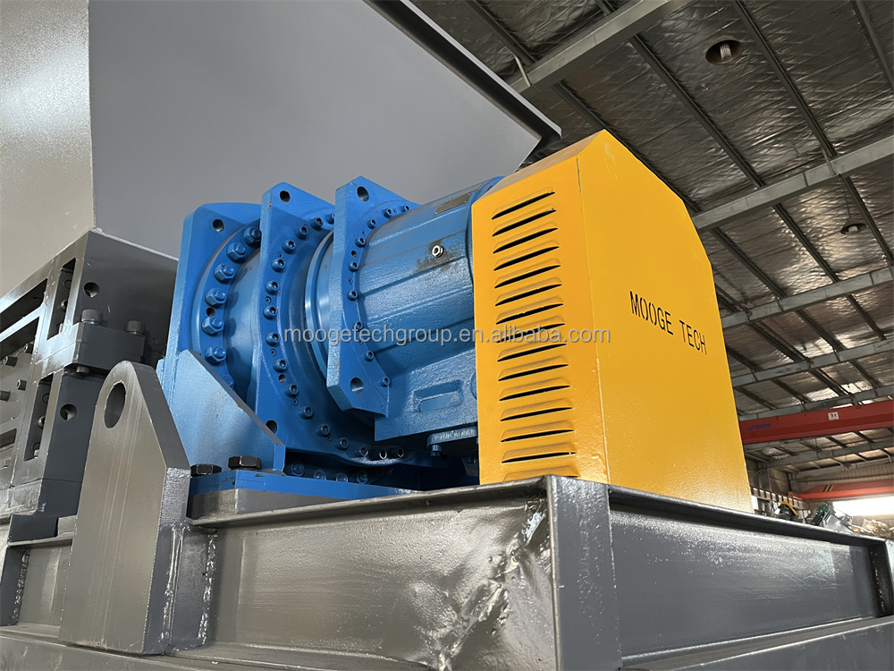 Shredder HDPE LDPE PE PP ABS Lump Plastic Bottle Crushing Machine Plastic Double Shaft Shredder supplier