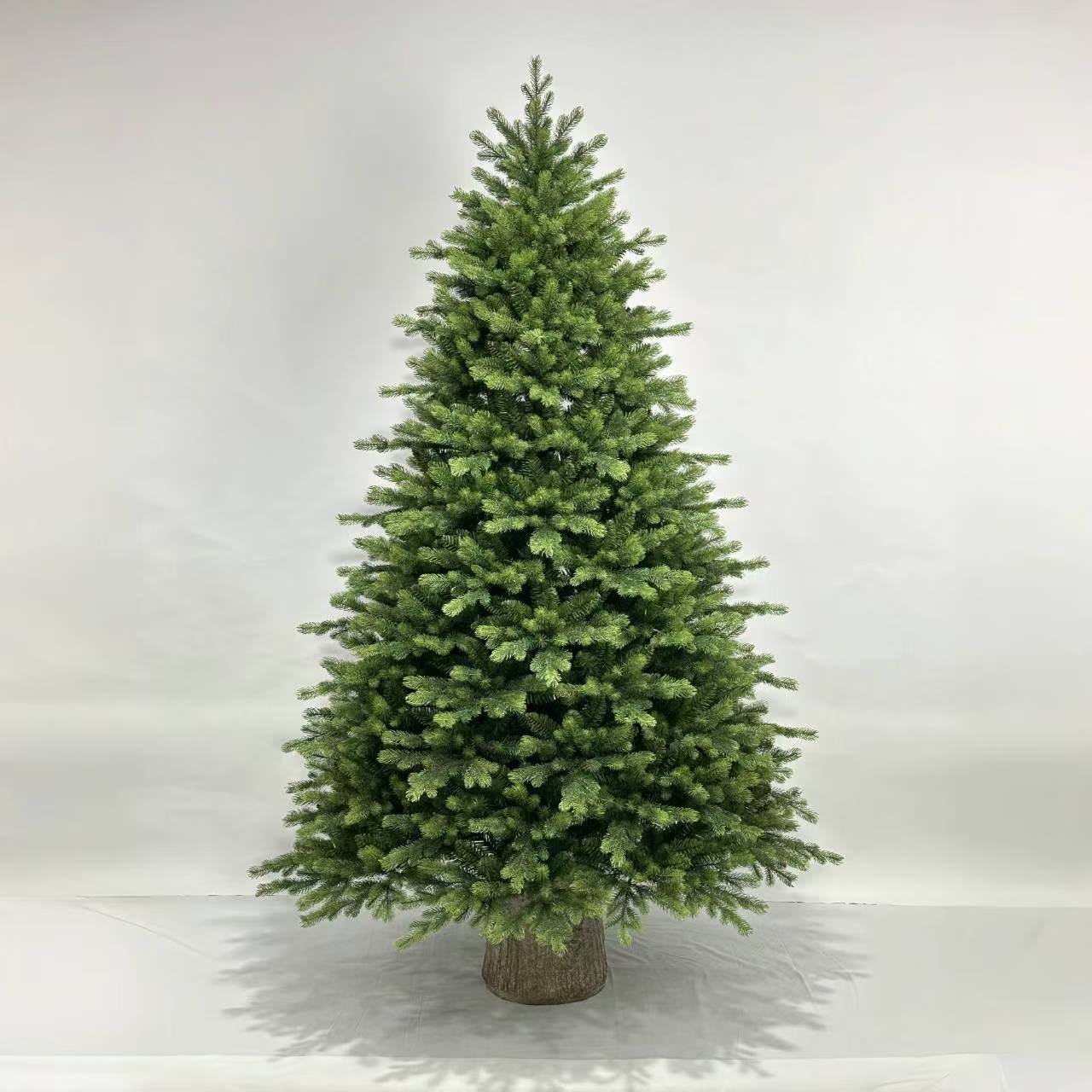 Luxury 180 cm PE + PVC Mixed Hinged Christmas Tree Hot Sale Ornament with Stump Stand for Parties manufacture