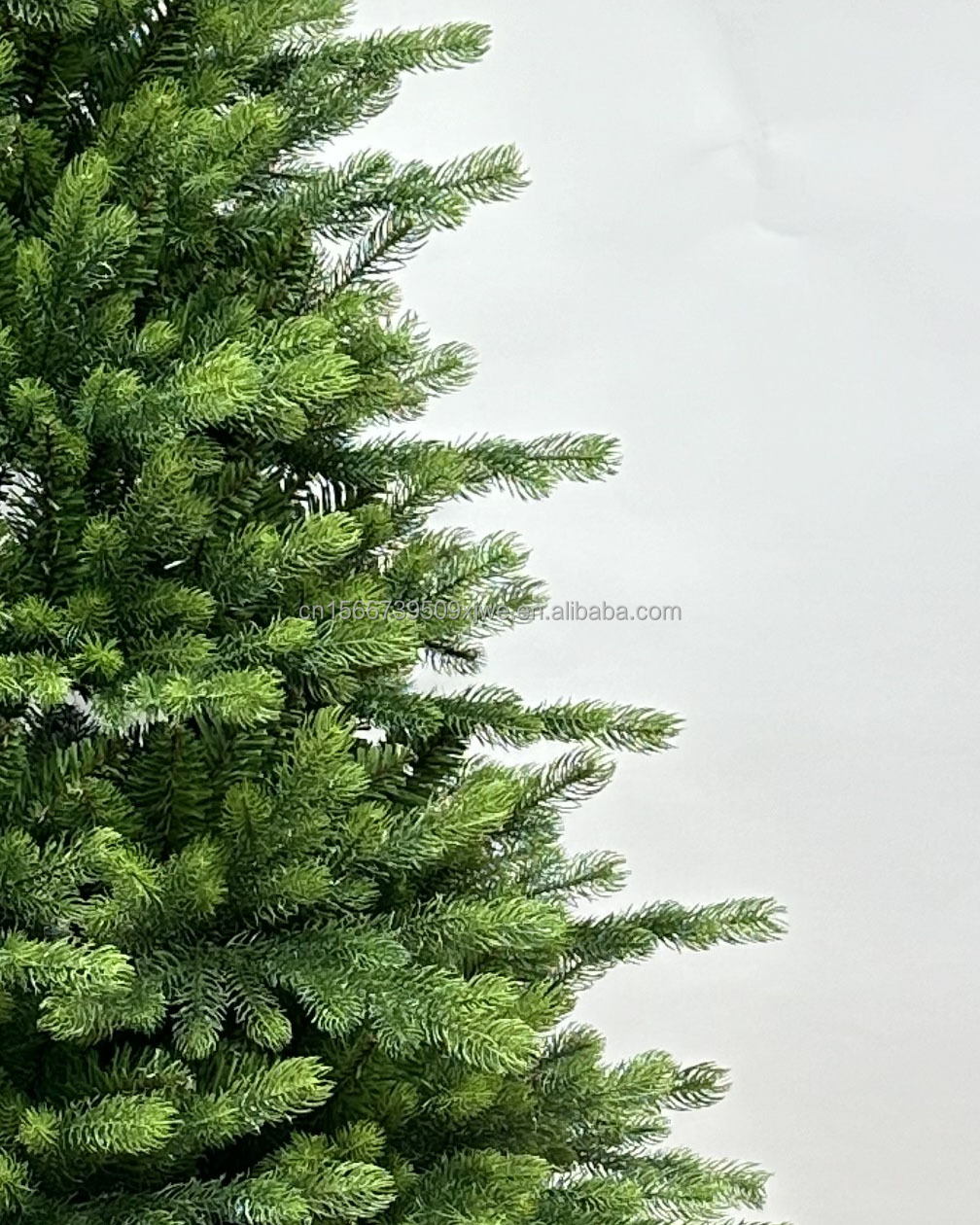 China Yiwu Manufacturer 2025 Luxury 210cm/7 Feet Hinged Artificial Christmas Tree manufacture