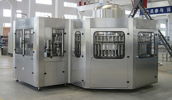 Application of liquid filling machinery industry