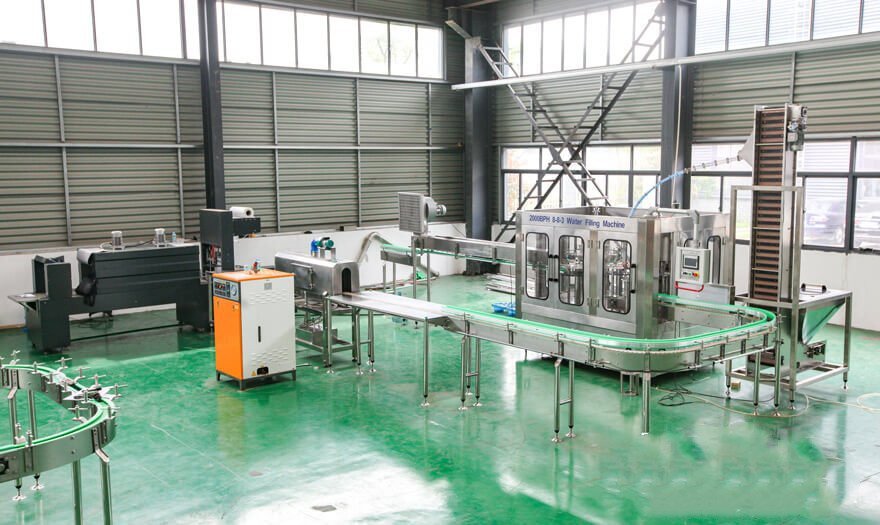 2000 BPH water bottling line.jpg