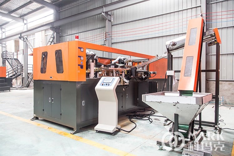blowing machine.jpg