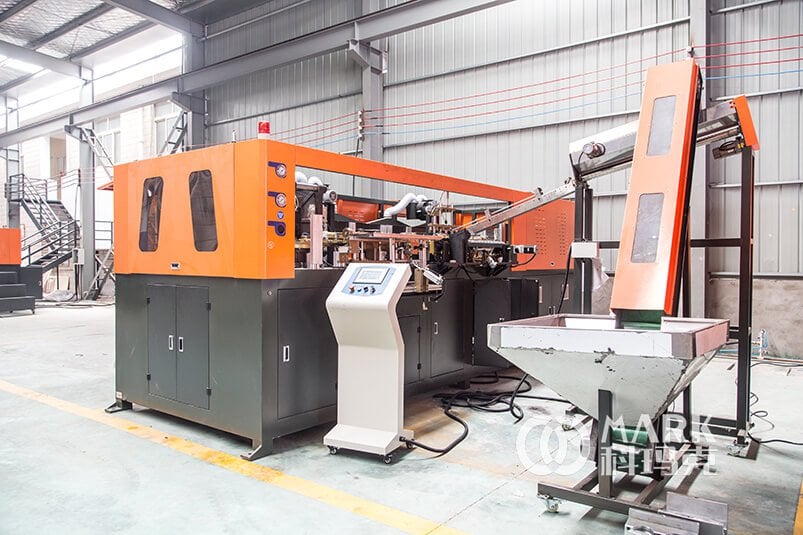 blow molding machine (6).jpg