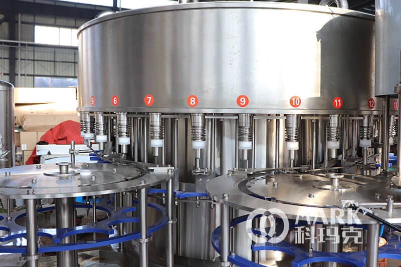 5l bottled water filling equipment (2).jpg