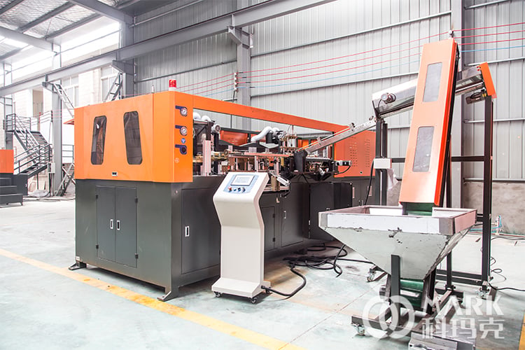 blowing machine.jpg