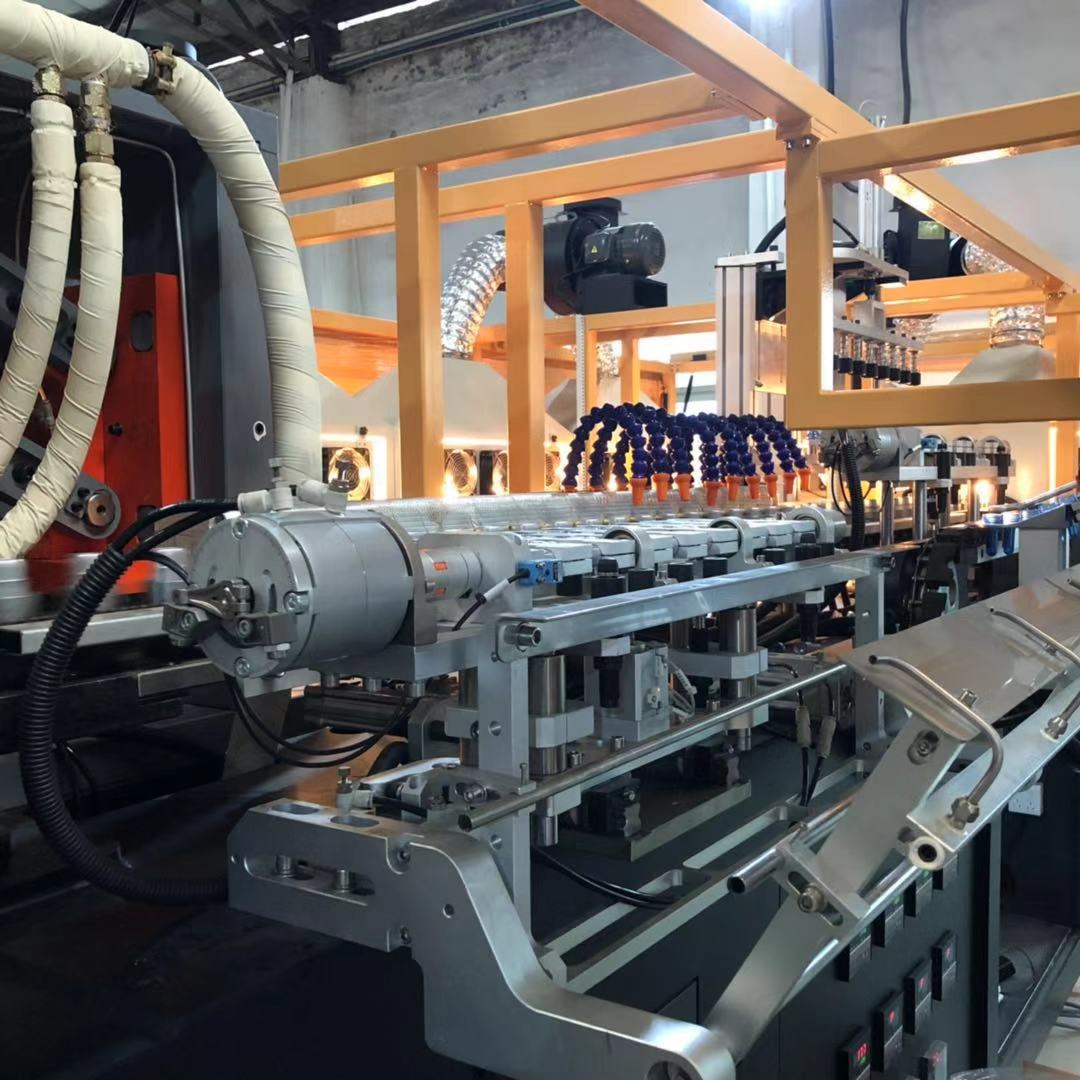 12000 BPH for 500ml  9  cavity pet bottle blow molding machine factory