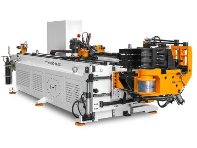 Machines de cintrage de tubes pour solutions de tubulures aérospatiales