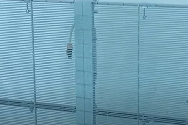 سکرن LED شفاف بیرون‌الخانه، نمایشگر دیوار LED شفاف