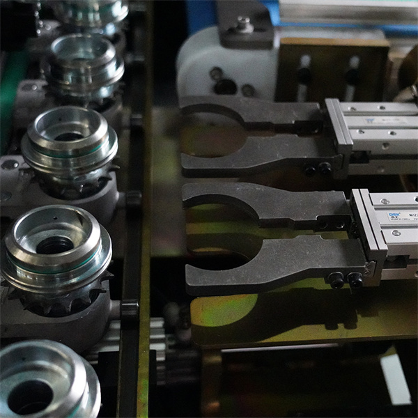 Trouver le meilleur prix pour une machine de fabrication de pots de 20 litres