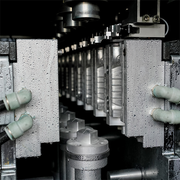 Invest in top-of-the-line automatic blowing machines at unbeatable prices