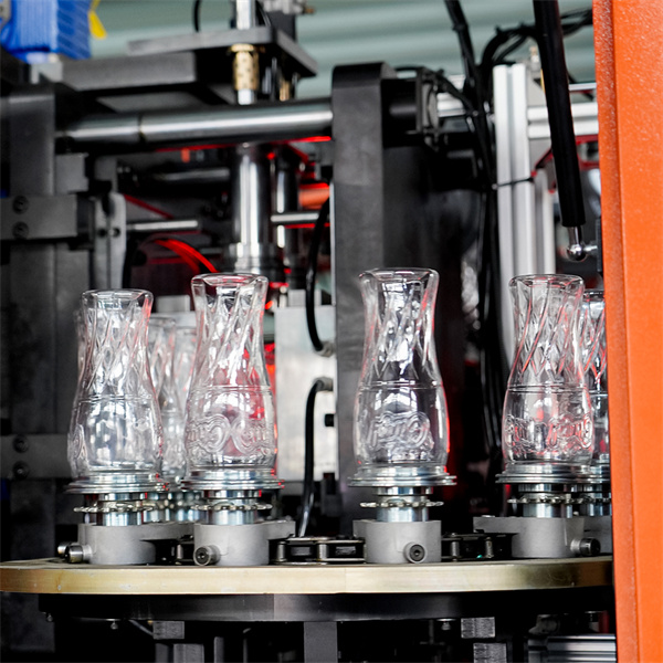 Alta qualidade na fabricação garante desempenho durável e confiável em nossa máquina de sopro de jarros de 20 litros