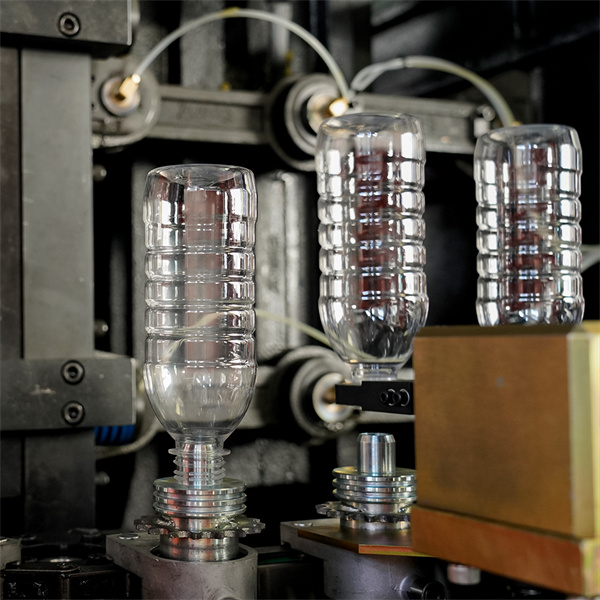 Cara meningkatkan produktivitas dengan mesin blow molding botol susu