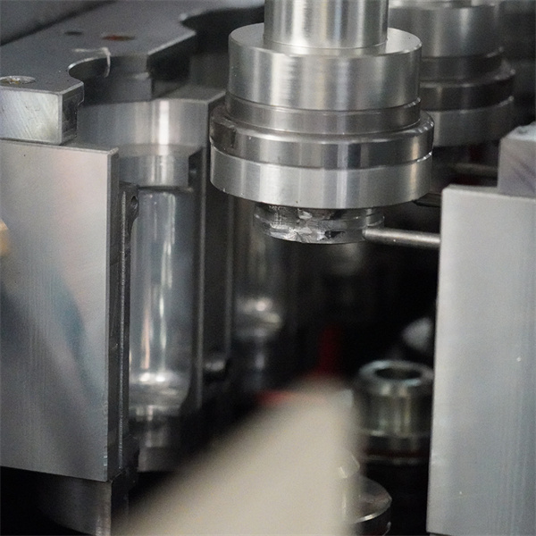 Tips for getting the most competitive price on a 20 liter pet jar blowing machine.