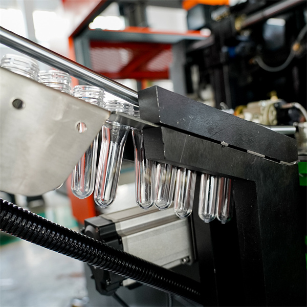 Faktor-faktor yang memengaruhi harga mesin blow moulding peregangan pet