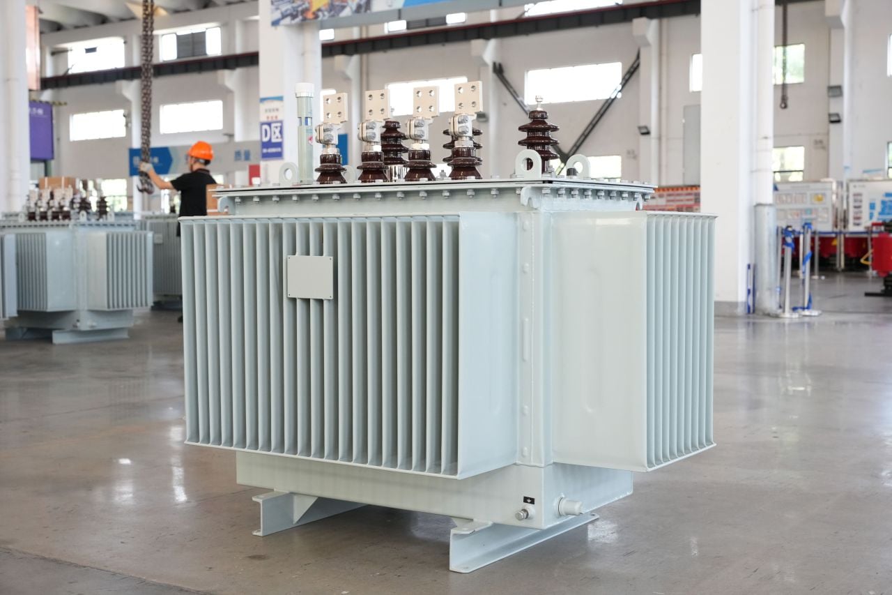 Where Can You Get the Best Deals on 110 to 220 Step Up Transformers?