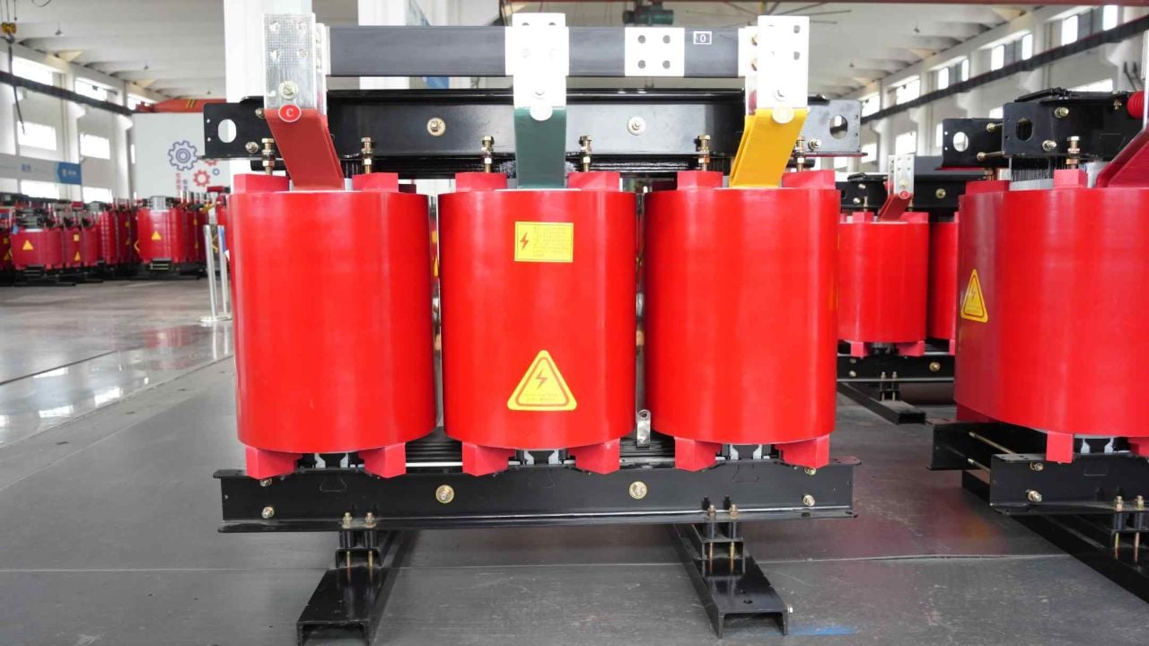 How Industrial Power Transformers Improve Energy Efficiency in Your Operations