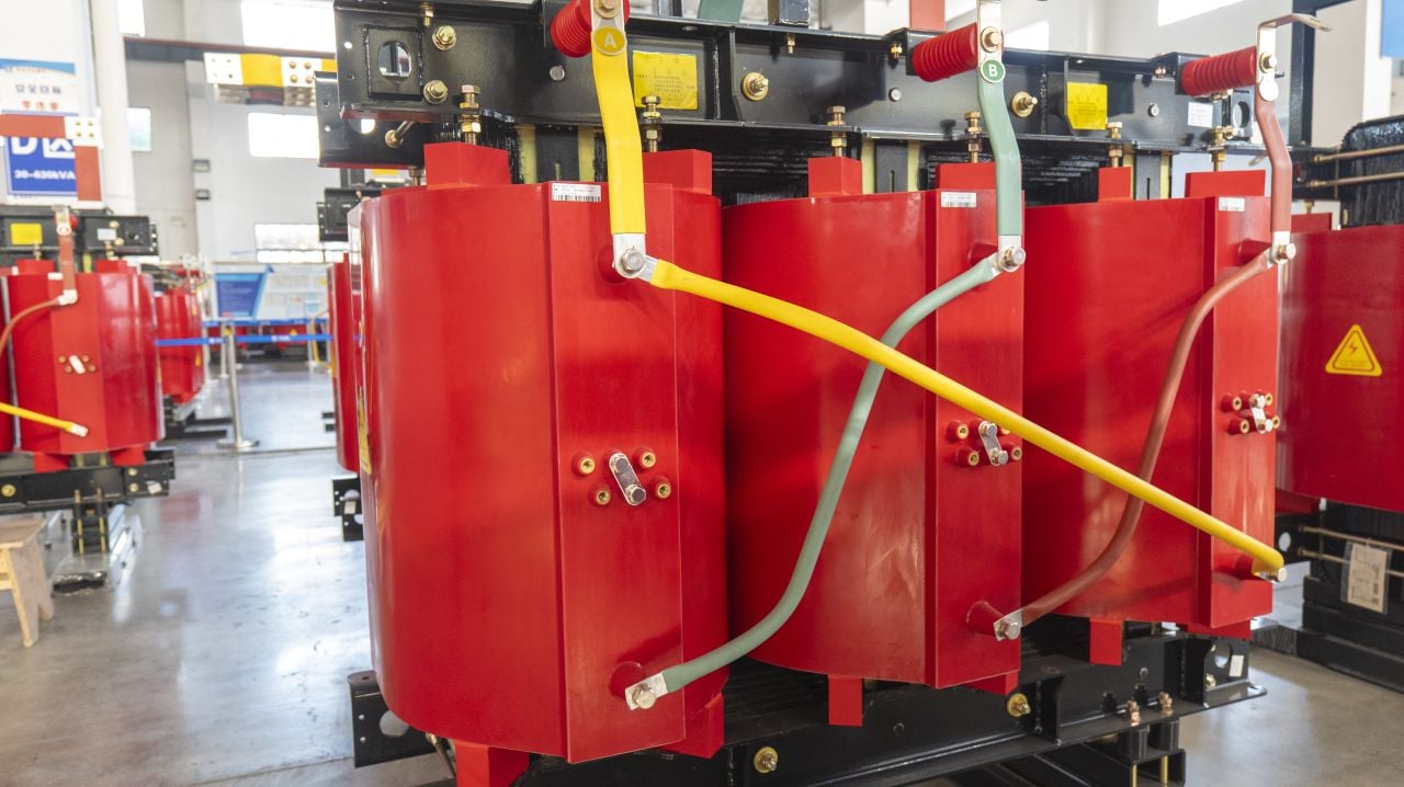 How to Install a 120 to 240V Step Up Transformer Safely