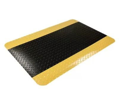 Why ESD Floor Mat Placement Matters in High-Tech Manufacturing