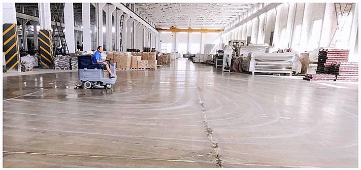 Antistatic Conductive PVC Flooring Mat Vinyl Flooring Indoor Tile Anti-static PVC Floor ESD Tiles manufacture
