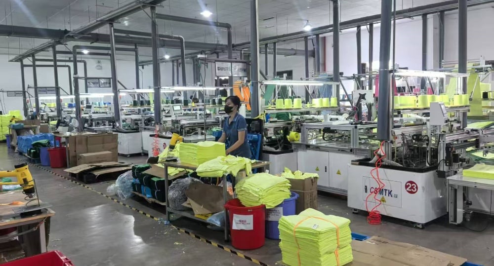 Automatic Horizontal Sewing Towel Machine Warp and Weft Knitted Towel Machine Full Auto Microfiber Sewing Machine factory
