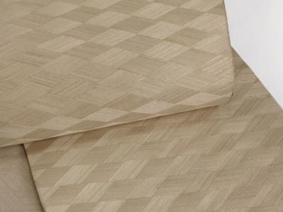 Why poplar veneer is often used as a backing veneer