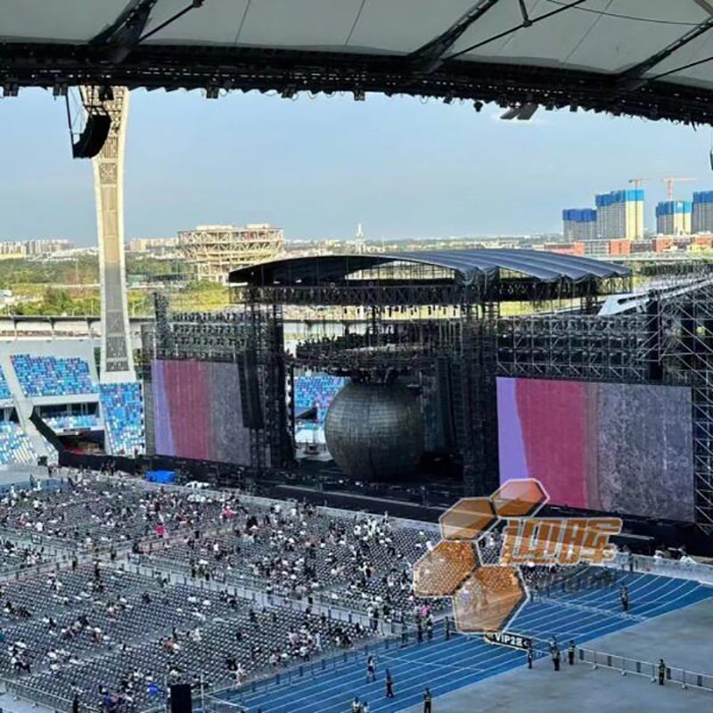 Our Rollable Turf & Grass Protection Flooring T-02 used in one concert in one of stadium Colombia South America on 2023