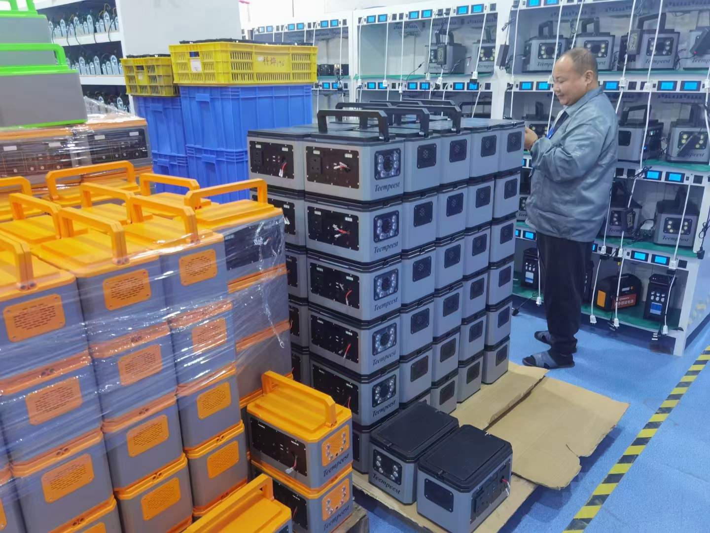 PUFA 51.2v 100ah Solar Lithium Battery Home Energy Storage System 10kwh 20kwh Home Use Solar Power Energy Storage System manufacture