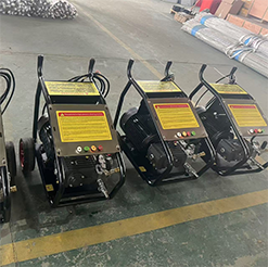 5.5KW 2175Psi 200Bar 14LPM Stainless Steel Electric High Pressure Washer Is Used for Cleaning and Deconfouling supplier