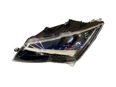 Why distributors prioritize the car back headlight for safety