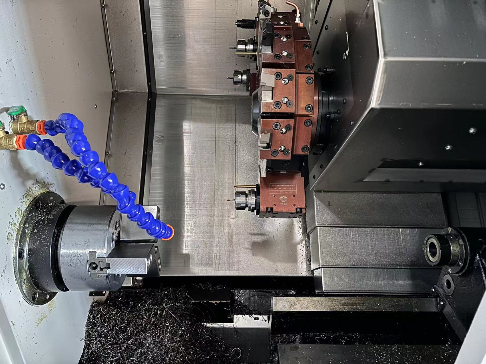 DAS Manufacturer CE Certified CNC Lath Machine With Y Axis and Tailstock factory