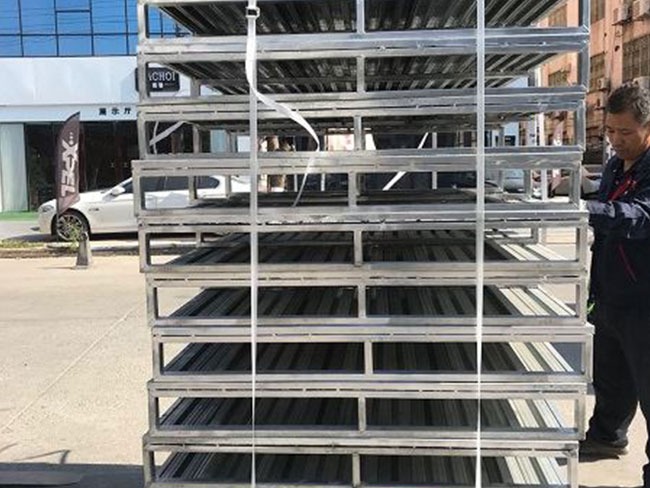 GALVANIZED STEEL PALLET IN CARTON FACTORY