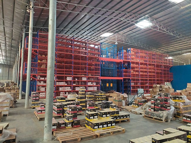 E-COMMERCE STORAGE SOLUTIONS