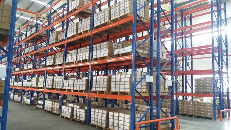 Factory Warehouse Storage Heavy Duty Selective Steel Pallet Racking System Selective Industrial Storage Racking details