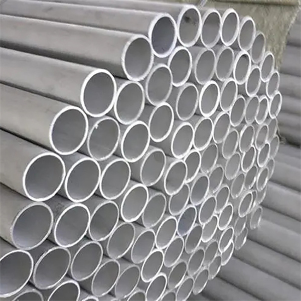 Nuálaíocht i Inconel 600 Pipe