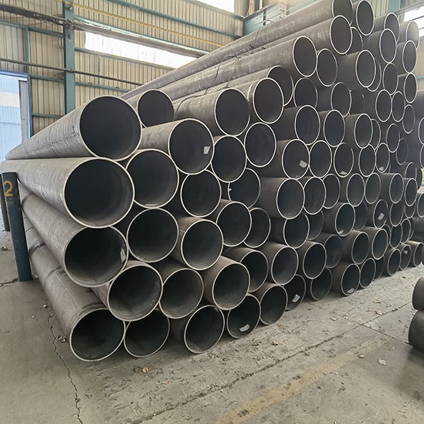 Pogoste uporabe in prednosti cevi iz ogljikove jeklene zlitine Q235 v gradbenih in infrastrukturnih projektih.