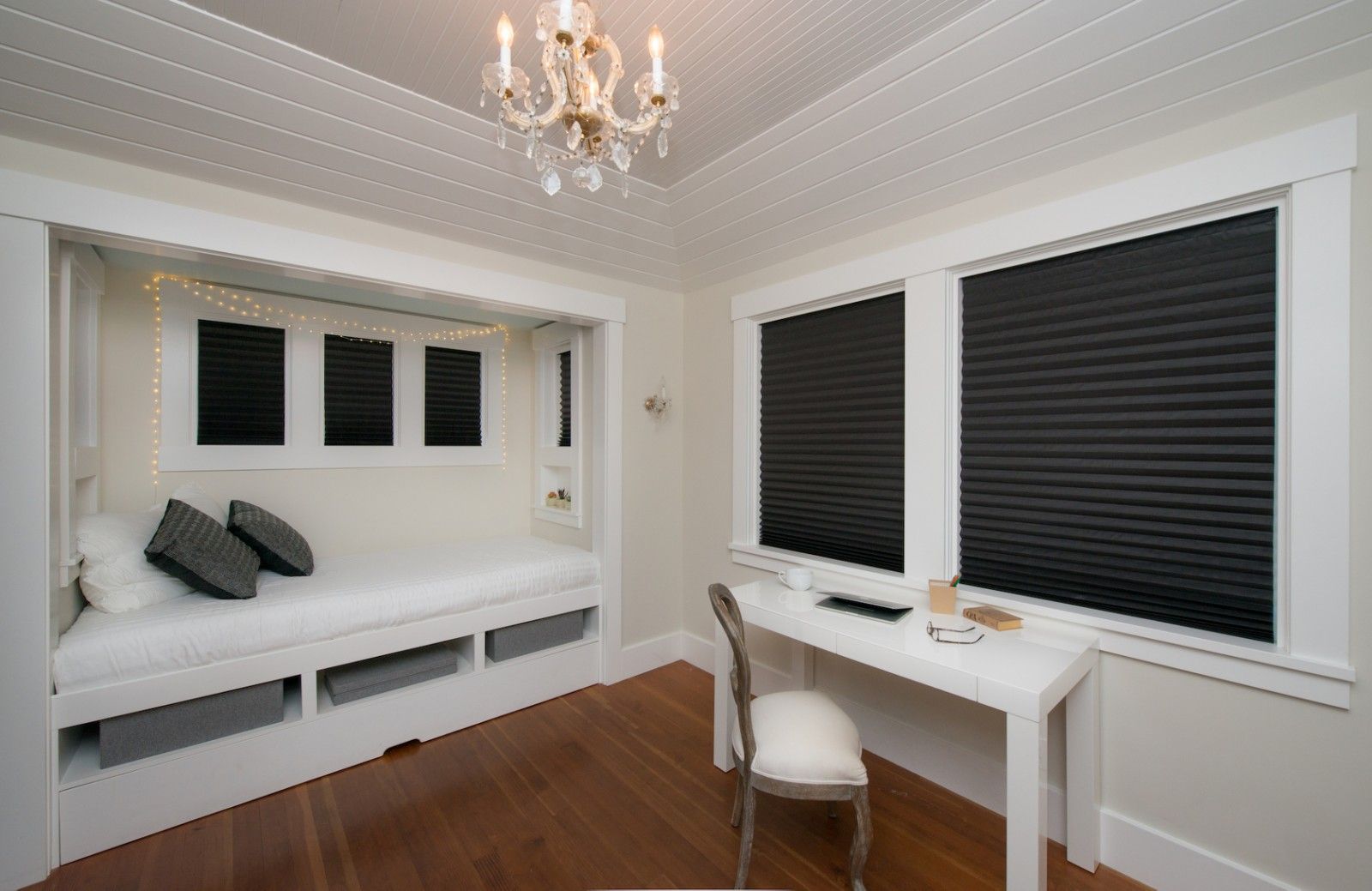 High Quality Temporary Pleated Window Shades White Blackout Features Woven Polyester Paper Slat Simple for Home Use Built-In factory