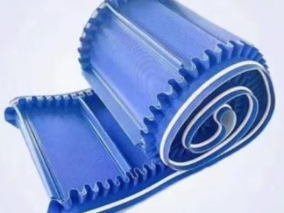 Proč výrobci dopravních pásů pro dřevařský průmysl používají vysoce kvalitní materiály