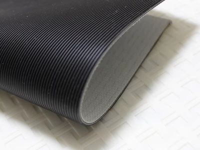 Comment choisir des fournisseurs réputés de courroies transporteuses en tissu