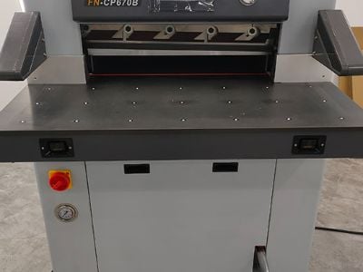 Yarı Otomatik Kağıt Kesme Makineleri Baskı Tesislerinde Verimliliği Nasıl Artırır