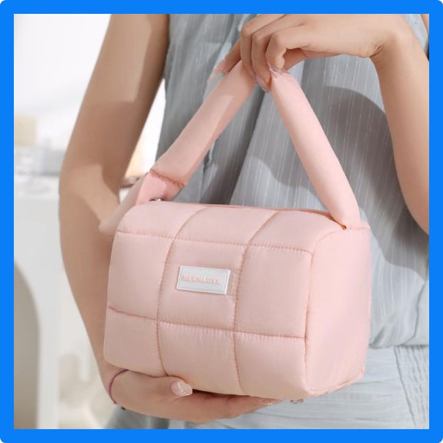 ¿Qué hace que los bolsos de viaje de cuero para maquillaje destaquen?