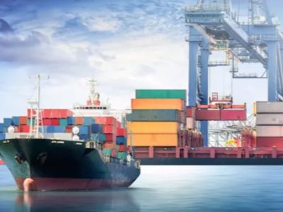 How International Freight Services Reduce Supply Chain Risks