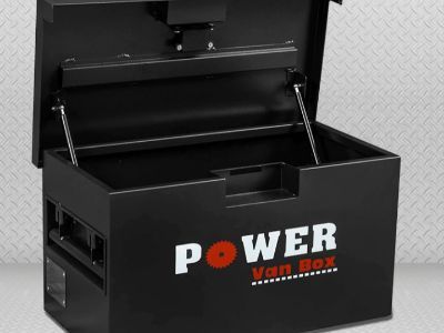 Maximize Garage Space with Integrated Workbenches and Mobile Tool Storage