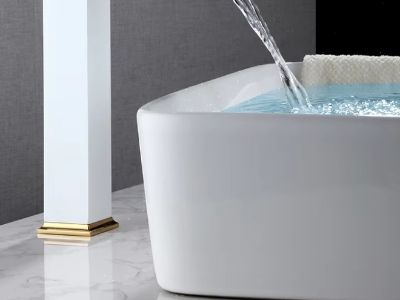 The Unique Water Flow of the Waterfall Bathtub Faucet