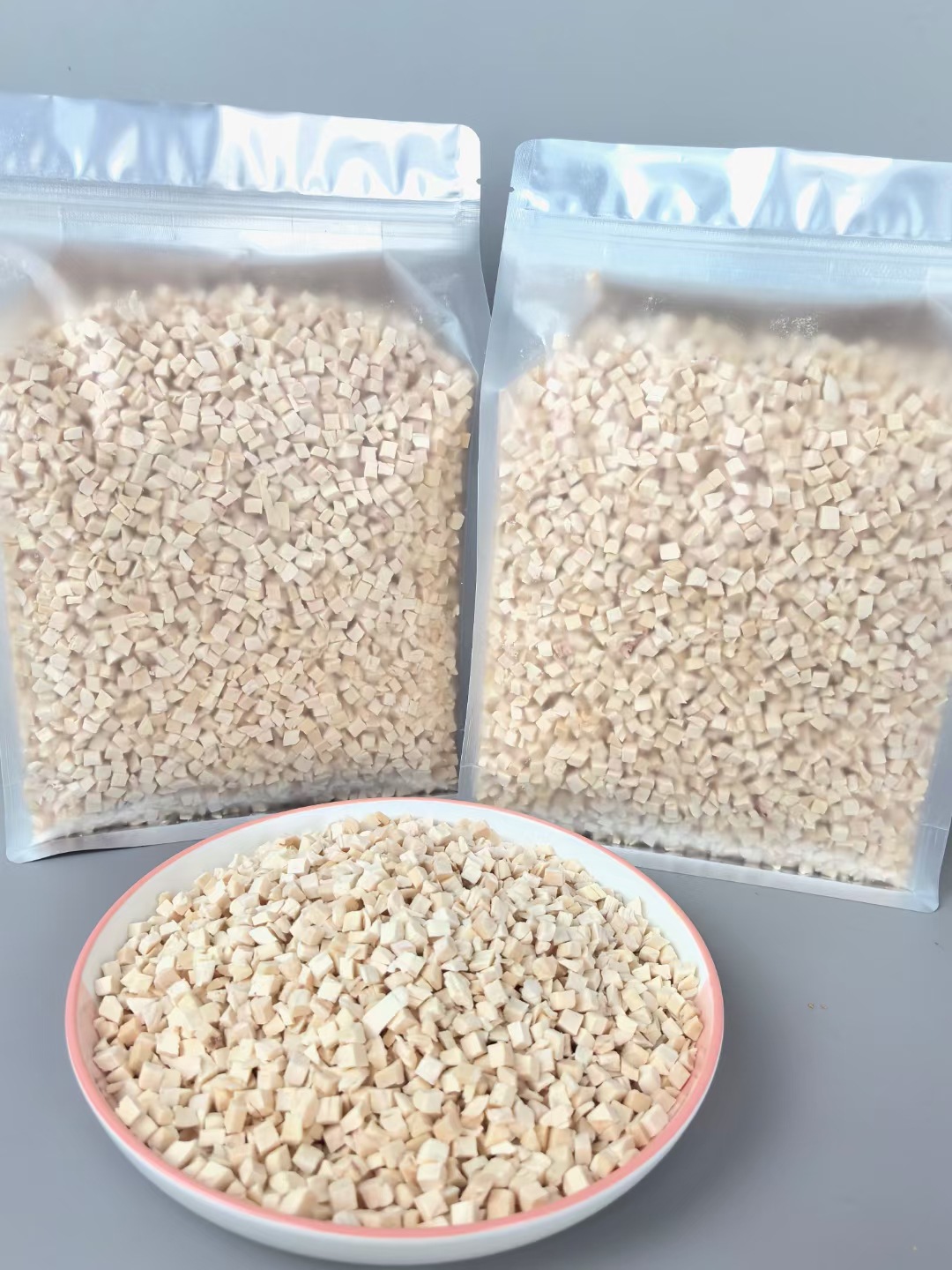 Freeze-Dried Chicken Meat Granules 5x5mm Cat Dog Treats Pet Snacks 10KG Bag Main Food Add Nutrition Delicious Weight Gain manufacture
