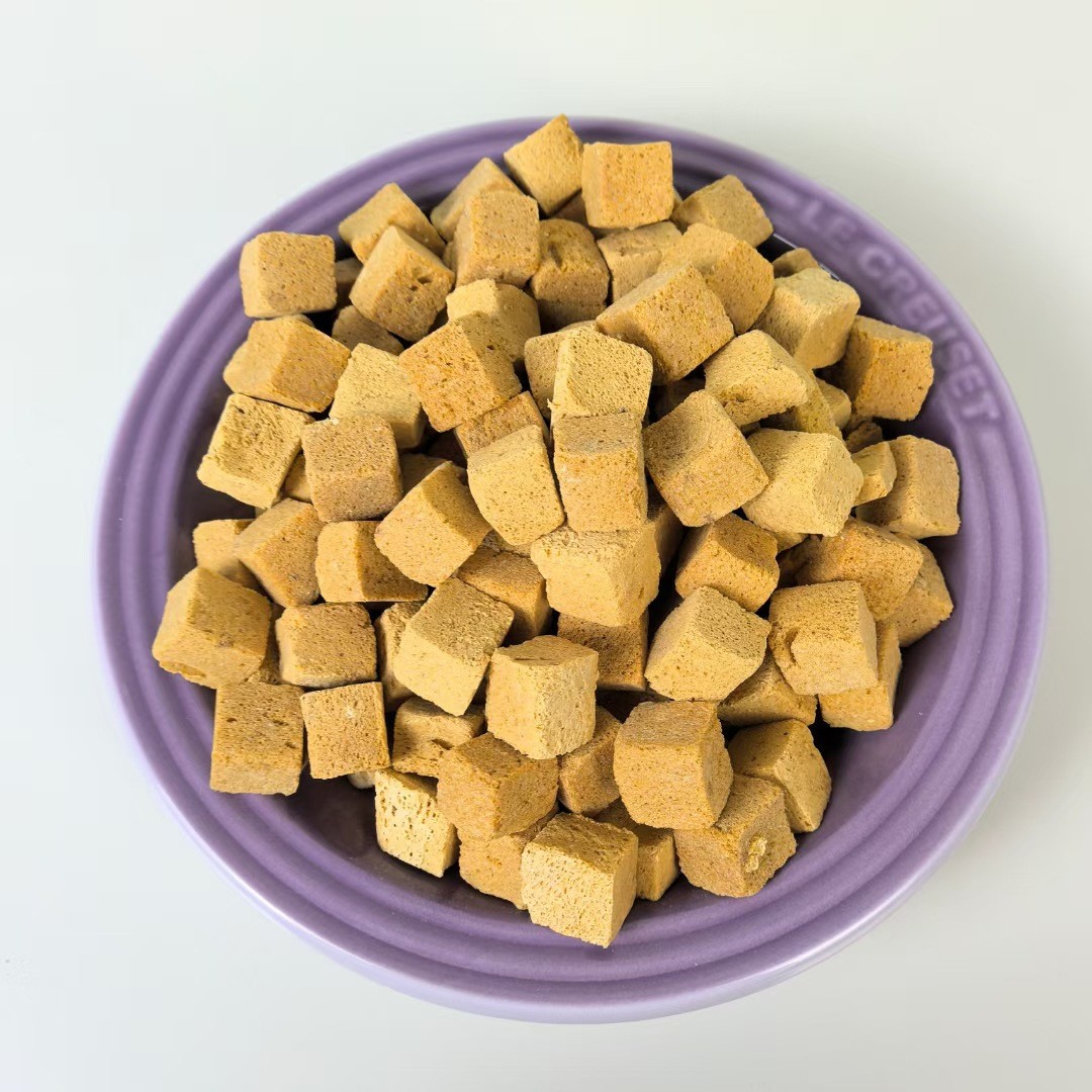 Wholesale Rainbow Freeze-Dried Chicken Cat & Dog Pet Snacks 500g Bag From Qingdao Increase Nutrition manufacture